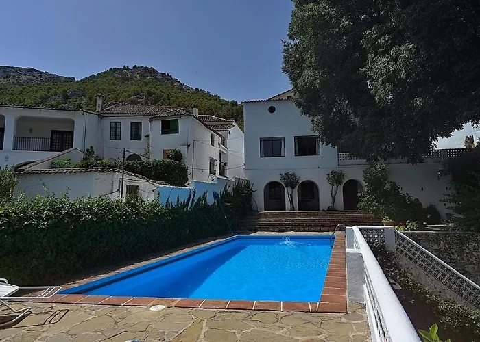 Hostal Casa Pomar - Preciosa casa con piscina y vistas a la sierra Grazalema